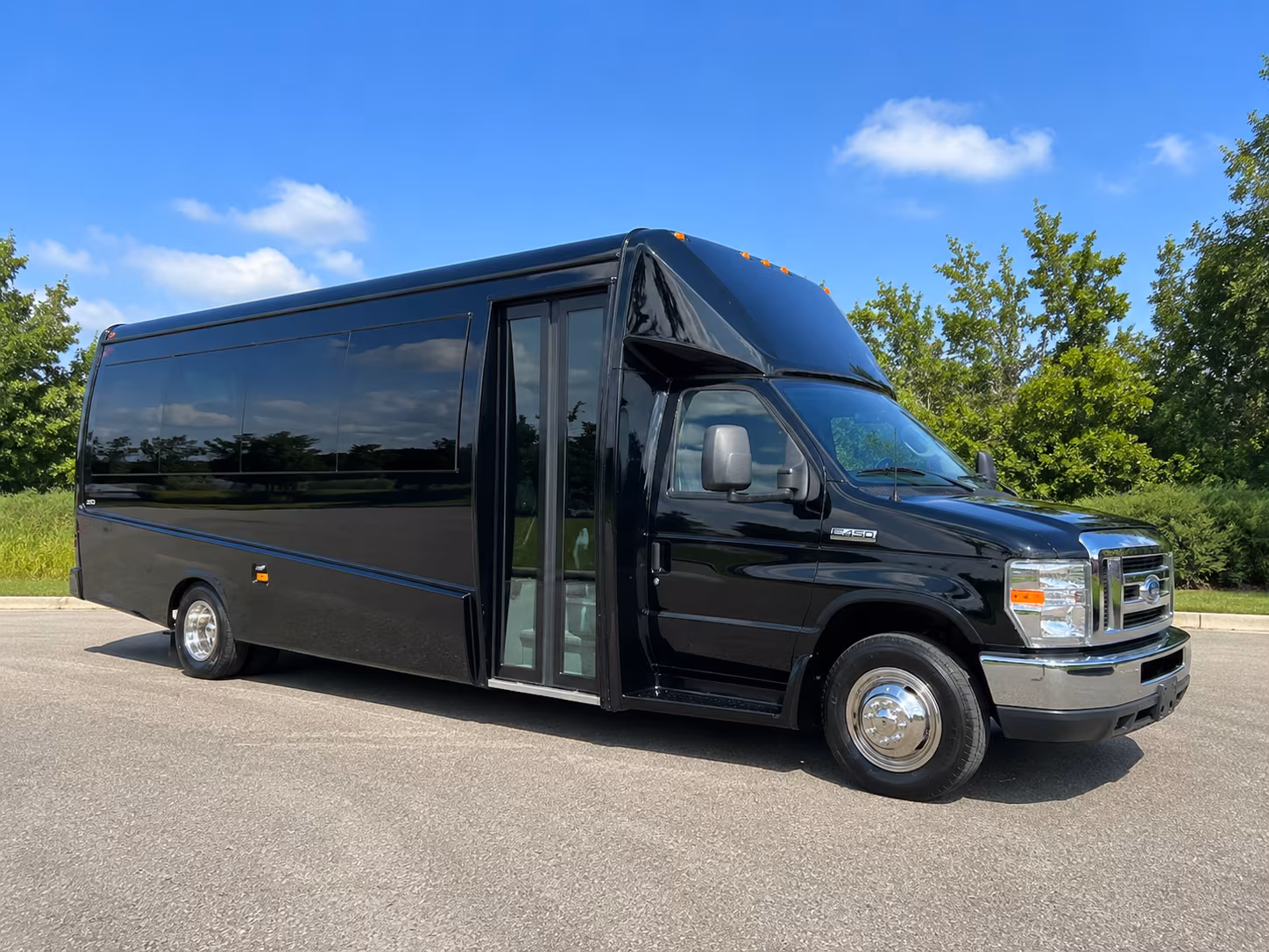 Winston-Salem Airport Shuttle & Transportation party bus exterior