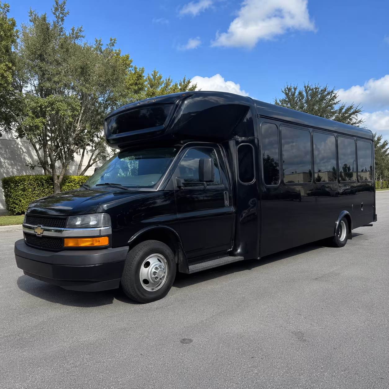 Winston-Salem Birthday, Sweet 16, & Quinceañera Transportation party bus exterior